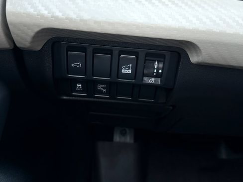 Used 2019 Subaru Ascent Premium AWD/4WD image 32