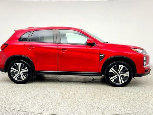 Used 2020 Mitsubishi Outlander Sport AWD image 4