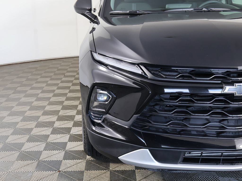 Used 2023 Chevrolet Blazer LT w/ Convenience Package FWD image 13