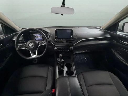 Used 2019 Nissan Altima 2.5 S FWD image 9