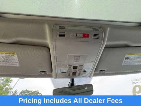 Used 2019 Volkswagen Tiguan SEL FWD image 25