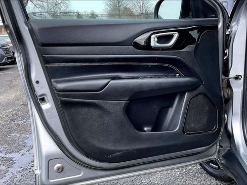 Used 2022 Jeep Compass Altitude image 18