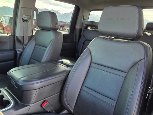 Used 2023 GMC Sierra 2500 Denali AWD/4WD image 21