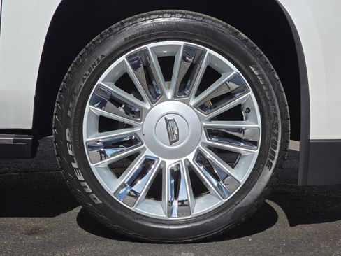 Used 2018 Cadillac Escalade ESV Platinum image 48