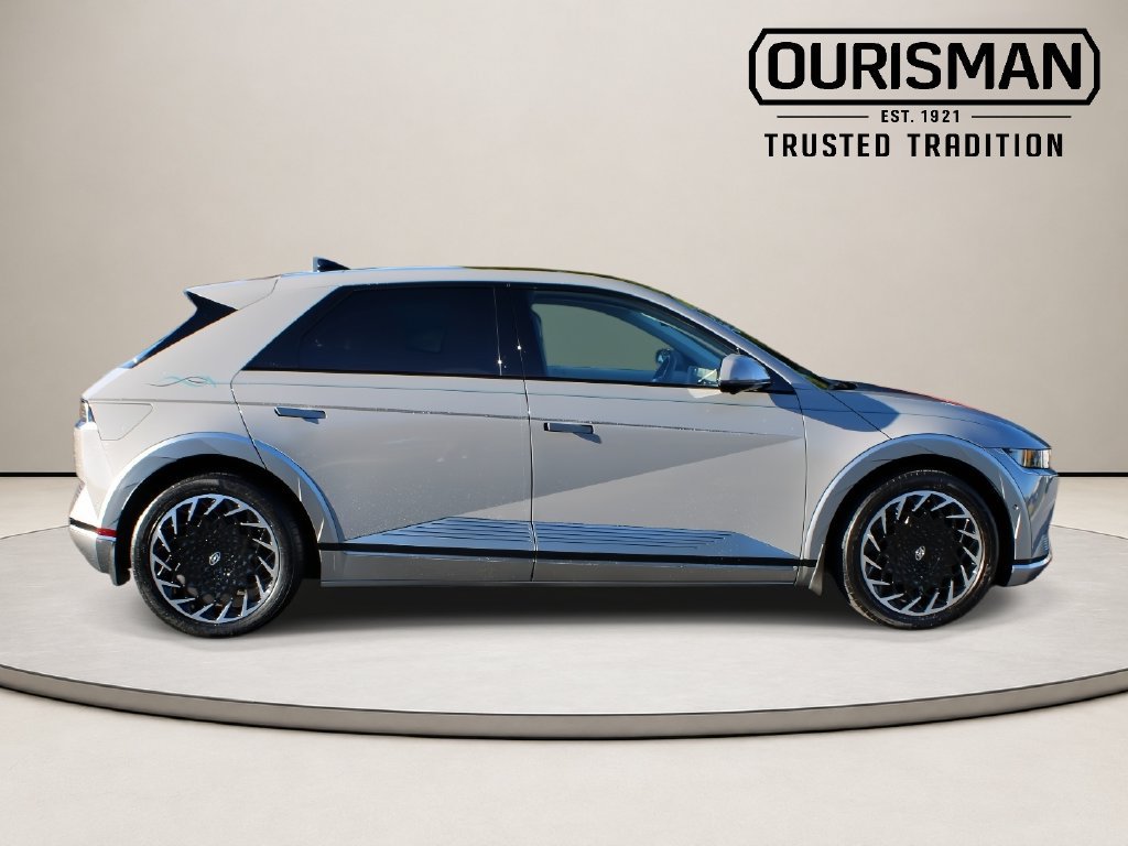 Used 2024 Hyundai Ioniq 5 Limited AWD/4WD image 10