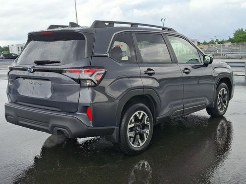 Certified 2025 Subaru Forester Premium AWD/4WD image 6