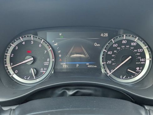 Used 2022 Toyota Highlander XLE FWD image 24
