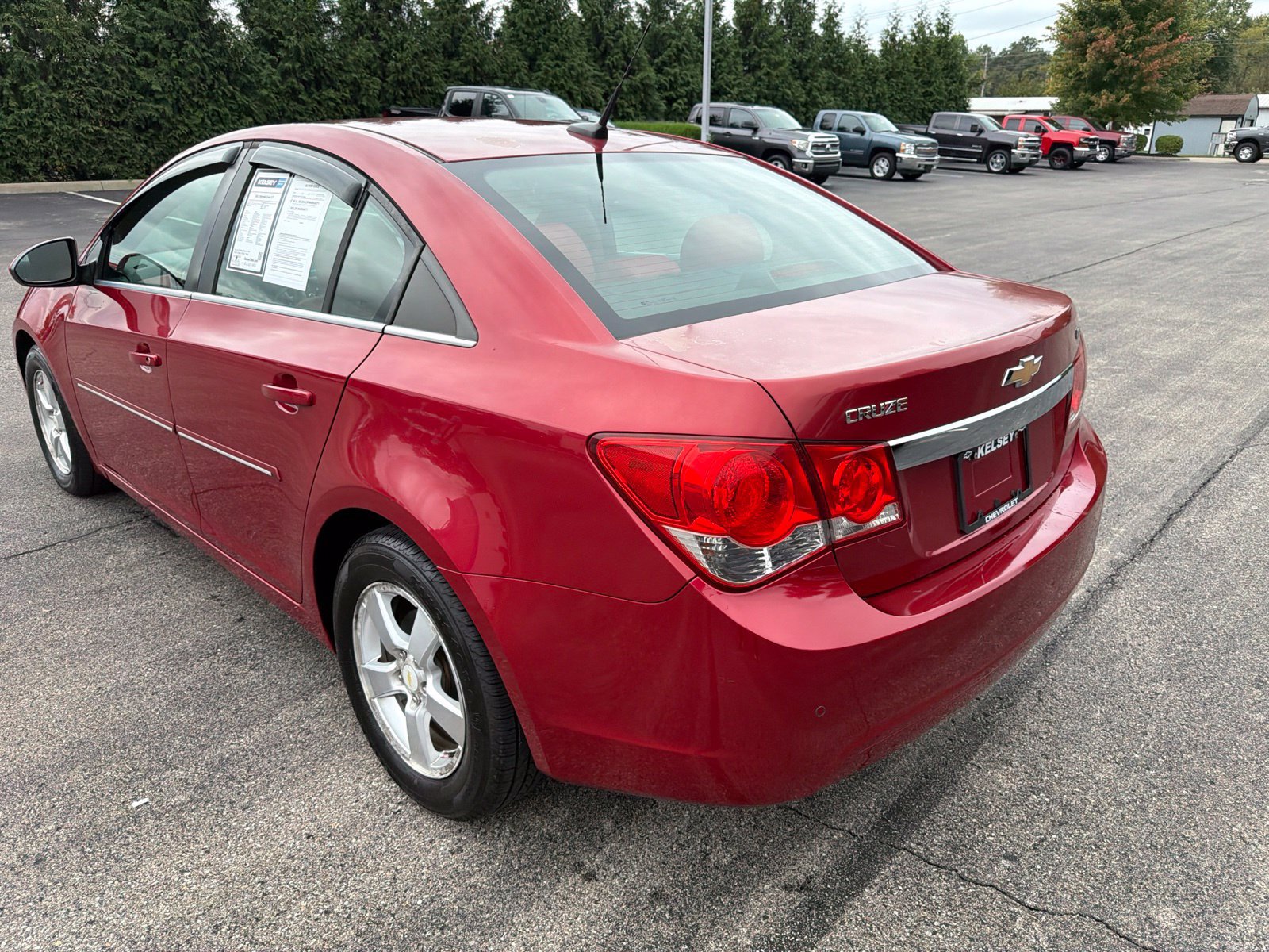 Used 2011 Chevrolet Cruze LT FWD image 3