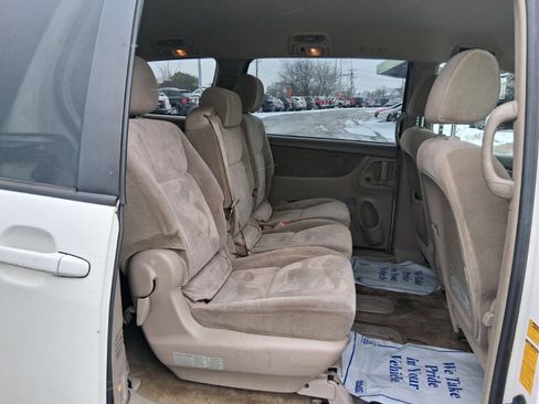 Used 2008 Toyota Sienna LE image 7