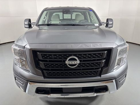 Certified 2024 Nissan Titan SV w/ SV Convenience Package image 3