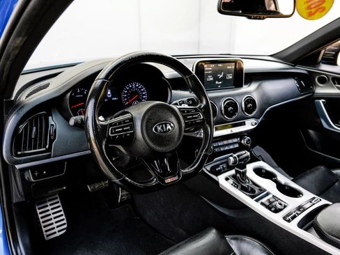 Used 2018 Kia Stinger GT RWD image 3