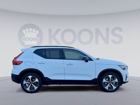 New 2026 Volvo XC40 B5 Plus w/ Protection Package Premier image 8