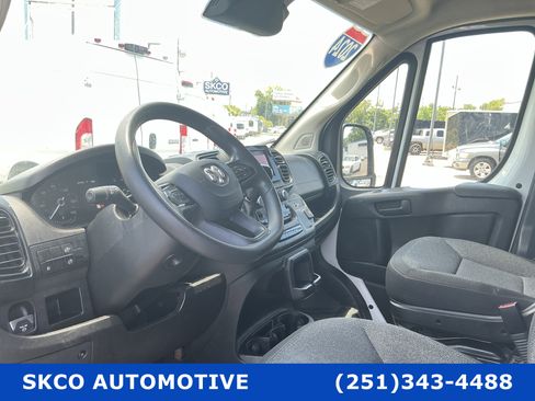 Used 2024 RAM ProMaster 2500 w/ Convenience Group FWD image 20
