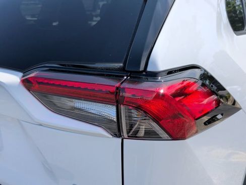 Used 2025 Toyota RAV4 XLE w/ Convenience Package AWD/4WD image 12