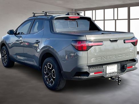 Used 2023 Hyundai Santa Cruz SEL Premium image 4
