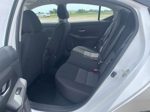 New 2025 Nissan Sentra SR w/ Midnight Edition image 10