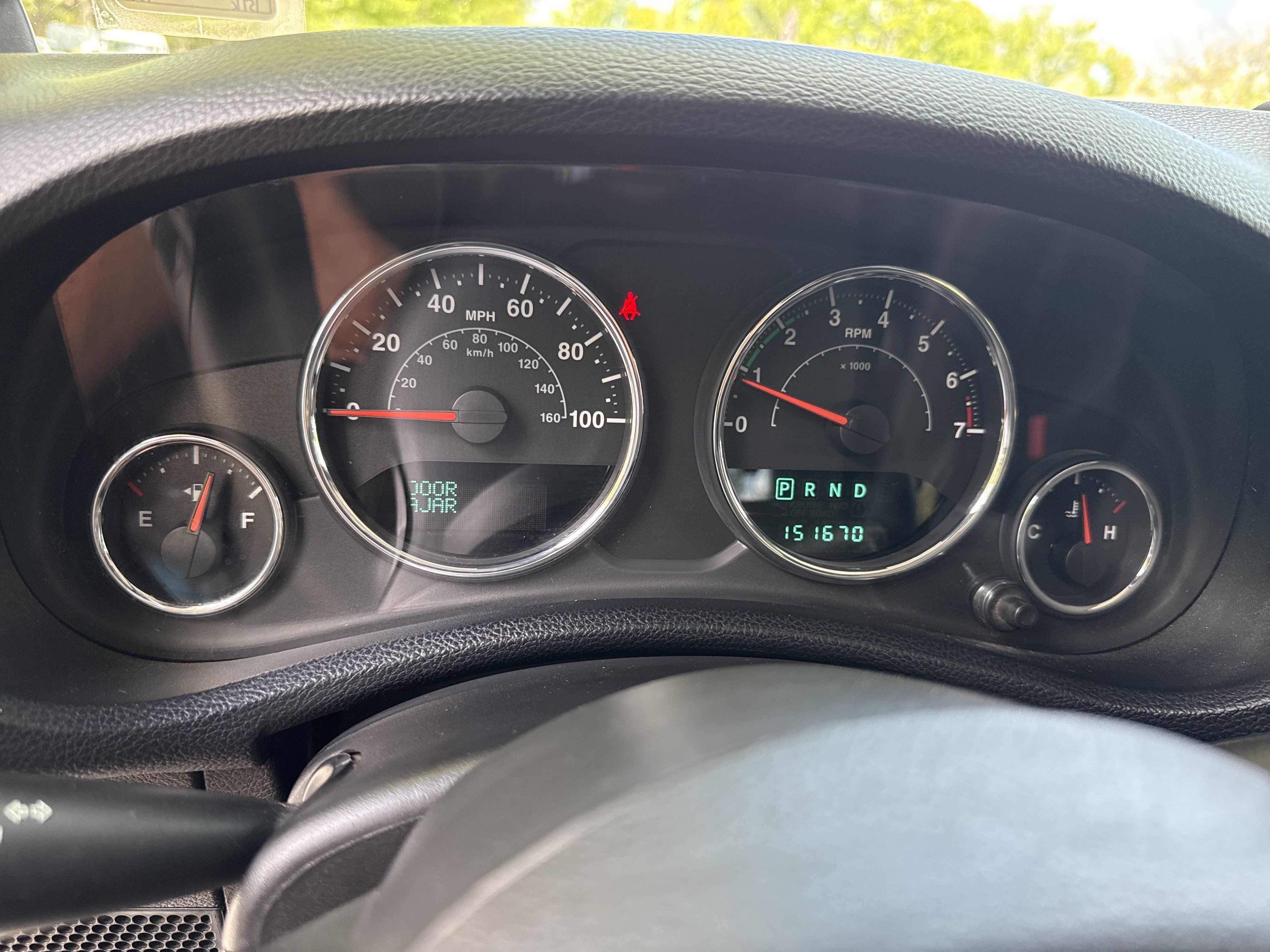 Used 2013 Jeep Wrangler Unlimited Sahara w/ Dual Top Group AWD/4WD image 29