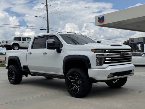Used 2021 Chevrolet Silverado 2500 High Country AWD/4WD image 3