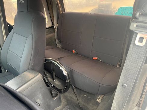 Used 2005 Jeep Wrangler Sport w/ 30" Tire & Wheel Group image 14