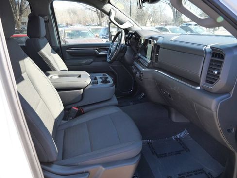 Used 2025 Chevrolet Silverado 2500 LT w/ Convenience Package AWD/4WD image 17