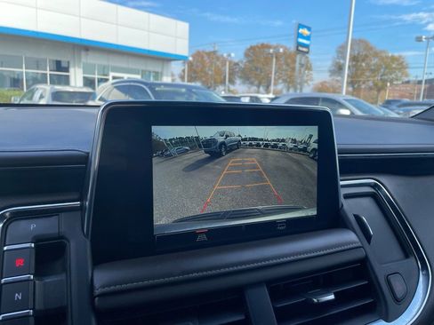 Used 2023 GMC Yukon XL SLT image 23