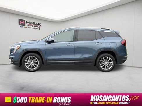 Used 2024 GMC Terrain SLT AWD/4WD image 4