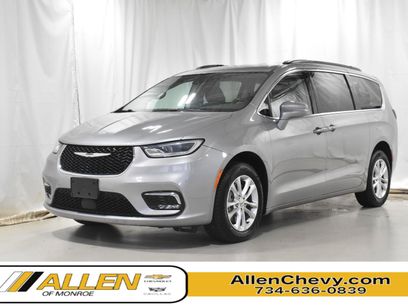 Used 2021 Chrysler Pacifica Touring