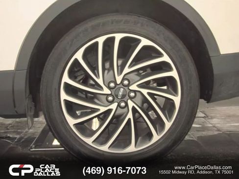 Used 2019 Lincoln Nautilus Reserve FWD image 14