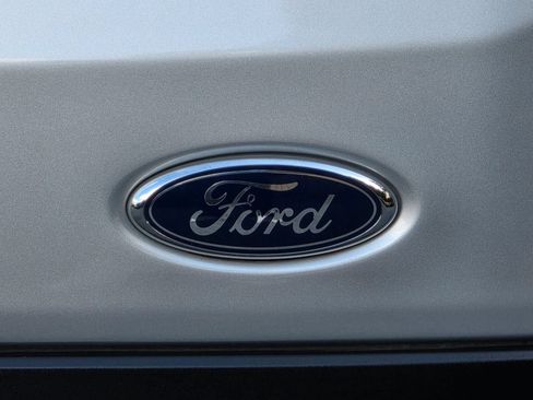 Used 2021 Ford Transit 350 XLT RWD image 32