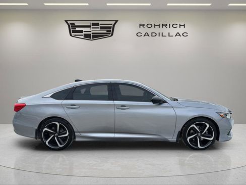 Used 2021 Honda Accord Sport image 4