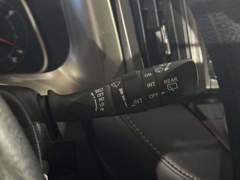 Used 2015 Toyota RAV4 XLE w/ Outdoor Package AWD/4WD image 29