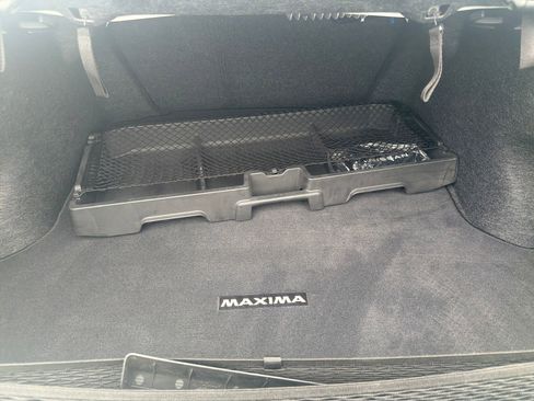 Used 2023 Nissan Maxima SR w/ Sport Mat Group image 11