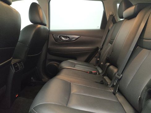 Used 2020 Nissan Rogue SL w/ Premium Package FWD image 18