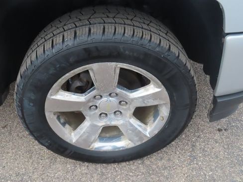 Used 2016 Chevrolet Silverado 1500 LT w/ LT Convenience Package image 12