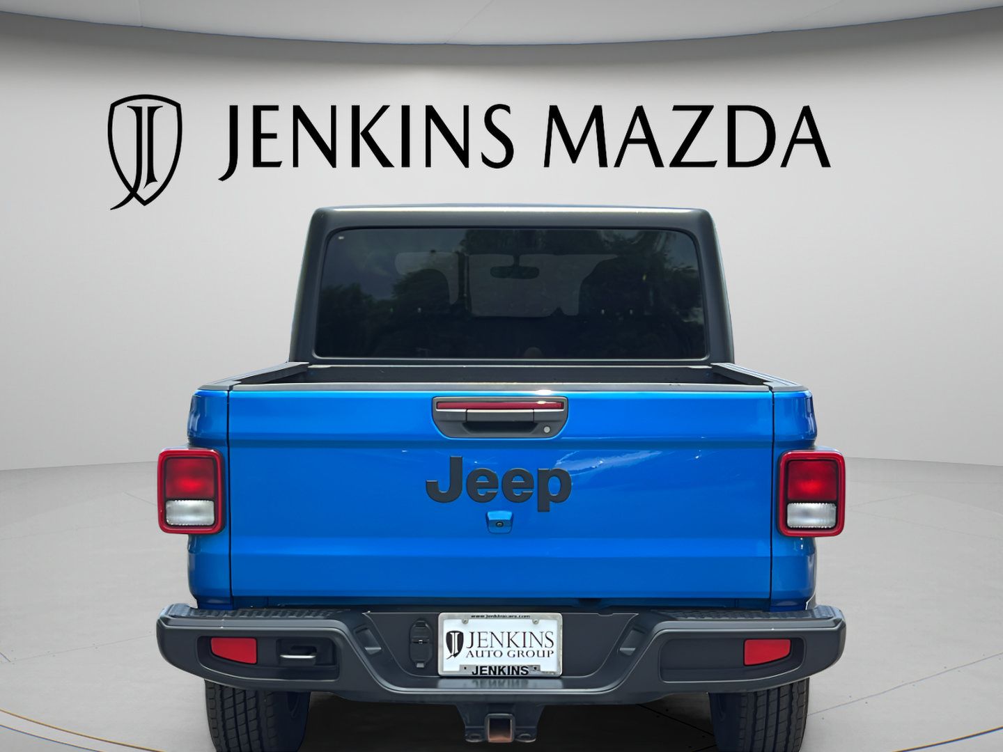 Used 2023 Jeep Gladiator Sport AWD/4WD image 6