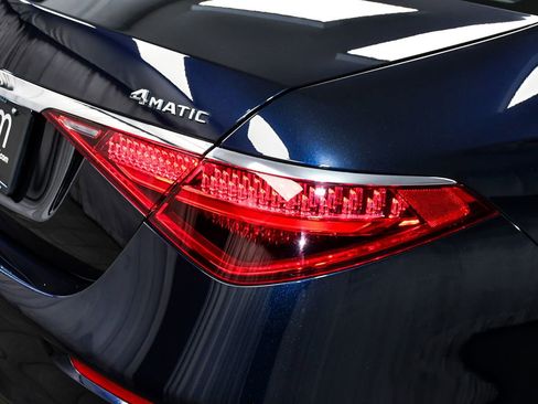 Used 2022 Mercedes-Benz S 500 4MATIC image 90