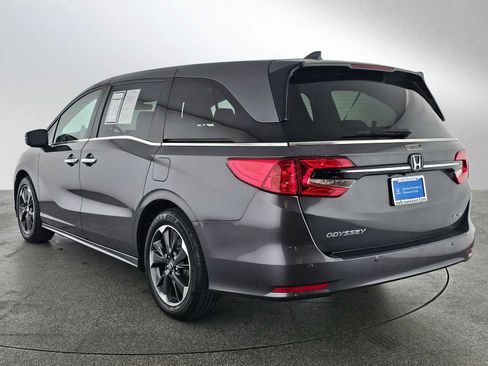 Used 2024 Honda Odyssey Elite image 5