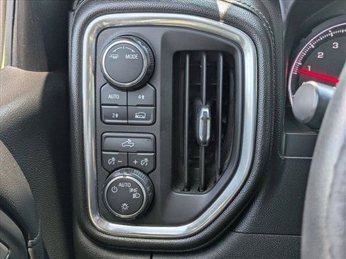 Used 2020 Chevrolet Silverado 1500 LT w/ Trailering Package AWD/4WD image 19