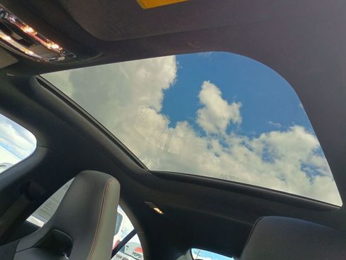 Certified 2025 Mercedes-Benz CLA 250 4MATIC image 11