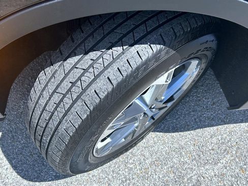 Certified 2025 Chevrolet Blazer LT AWD/4WD image 24
