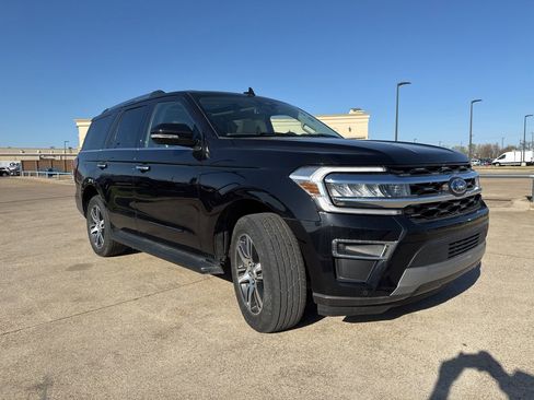 Used 2024 Ford Expedition Limited image 19