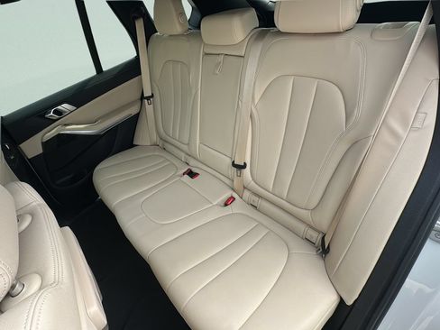 Used 2019 BMW X5 xDrive40i w/ Convenience Package AWD/4WD image 10
