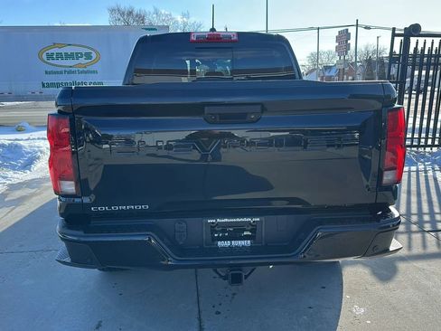 Used 2024 Chevrolet Colorado Z71 w/ Z71 Convenience Package 2 image 6