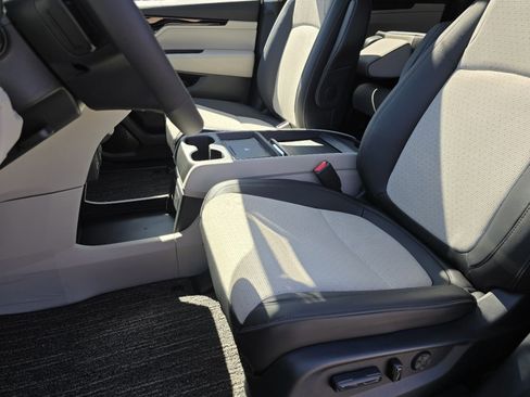 New 2026 Honda Odyssey Elite image 21
