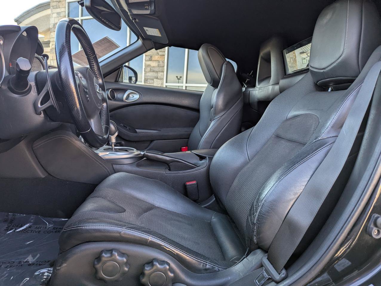 Used 2010 Nissan 370Z Touring RWD image 10