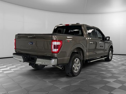 Used 2023 Ford F150 Lariat w/ Trailer Tow Package image 8