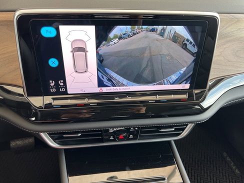 New 2026 Volkswagen Atlas SE image 26