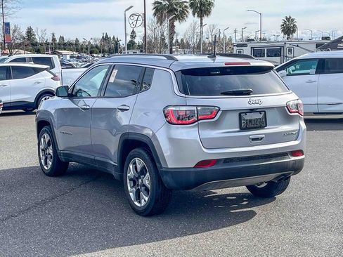 Used 2018 Jeep Compass Limited w/ Navigation Group image 2