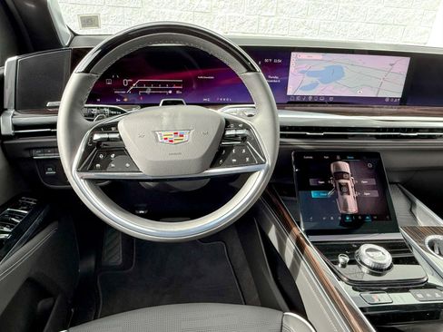 New 2026 Cadillac Escalade Luxury w/ Touring Package image 30