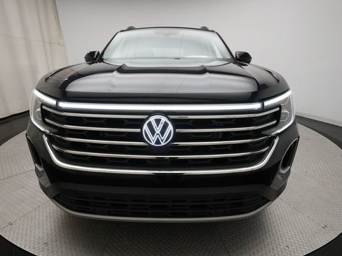 Used 2024 Volkswagen Atlas SE AWD/4WD image 23